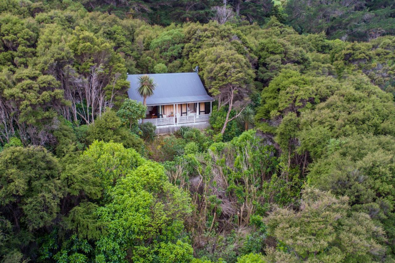 Overton Cottage - Akaroa Holiday Home Exterior photo